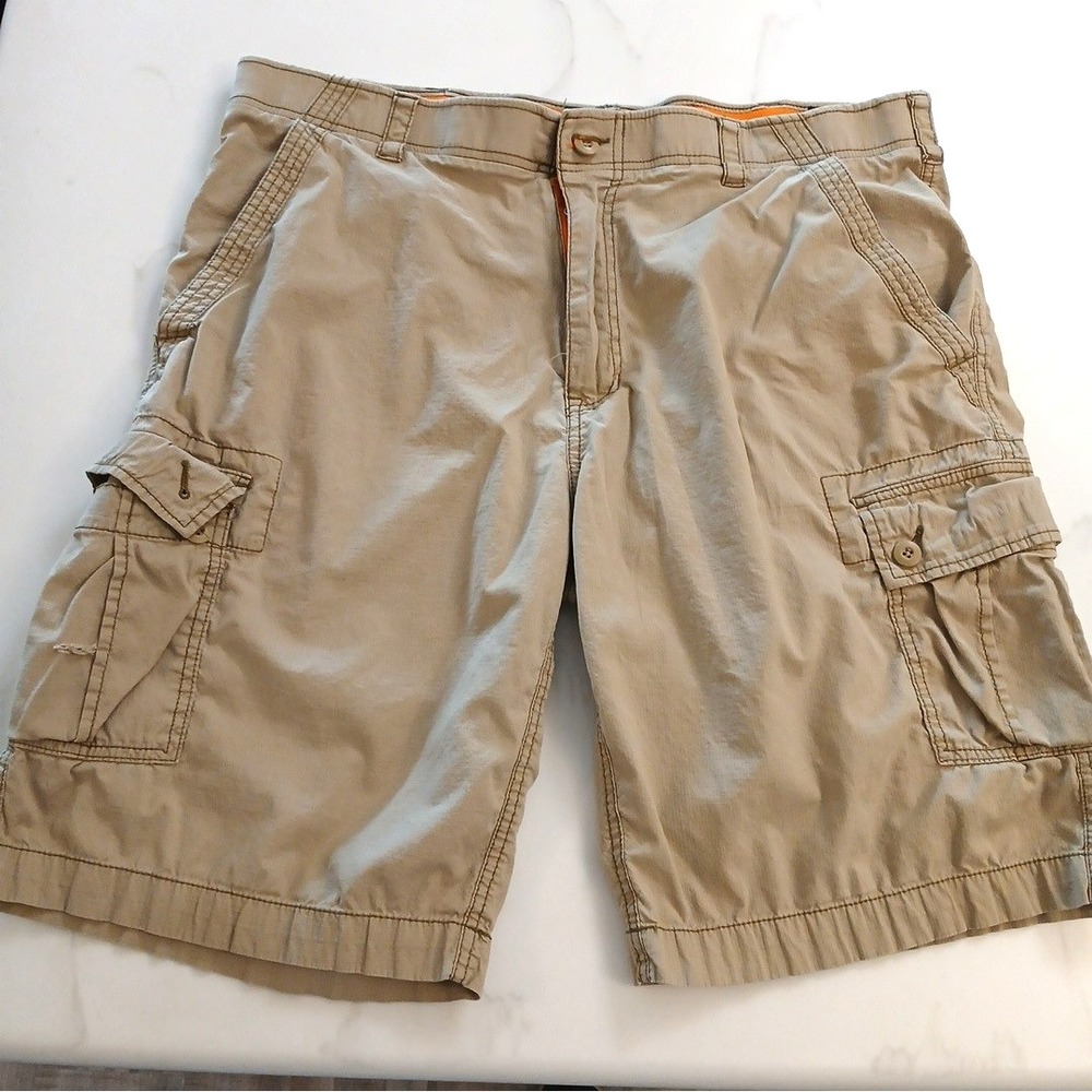 Wearfirst Khaki Cargo Pocket Shorts Mens Size 38-40 Rugged Workwear Hiking